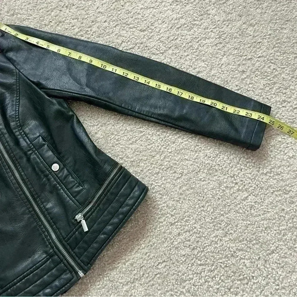 Bernardo Asymmetrical Zip Moto Jacket Women Sz Small Faux Leather Green 7558B373 - Picture 10 of 16